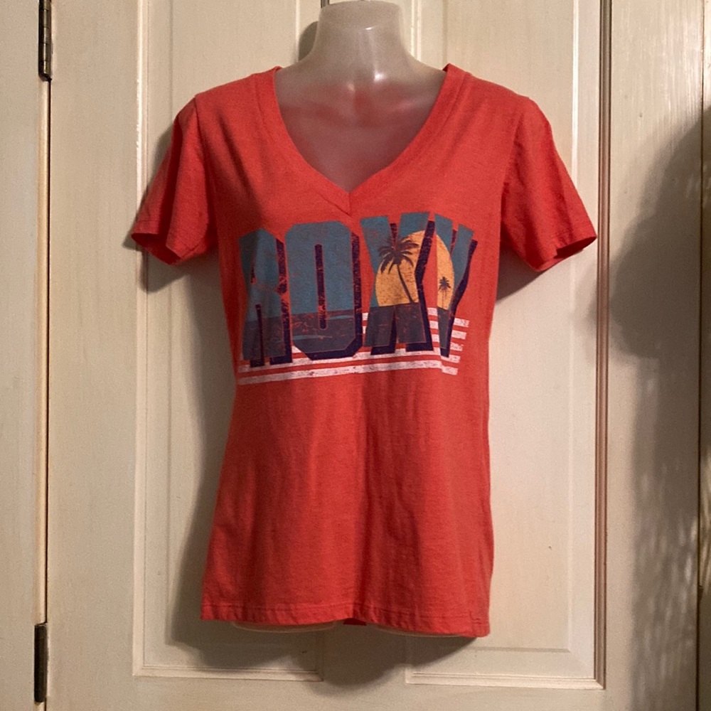 Roxy v neck t shirt